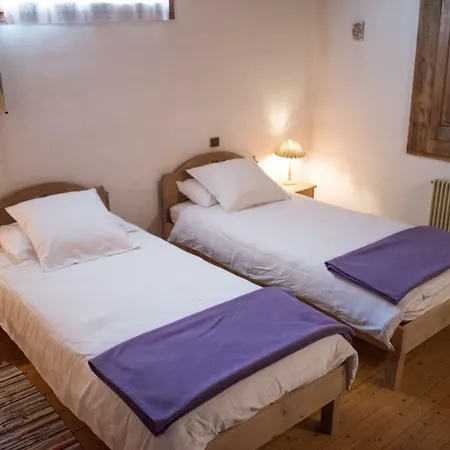 Apartment Devant Le Bois